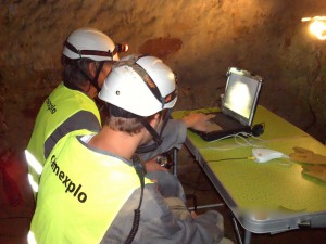 Techniciens CAMEXPLO en intervention robotique
